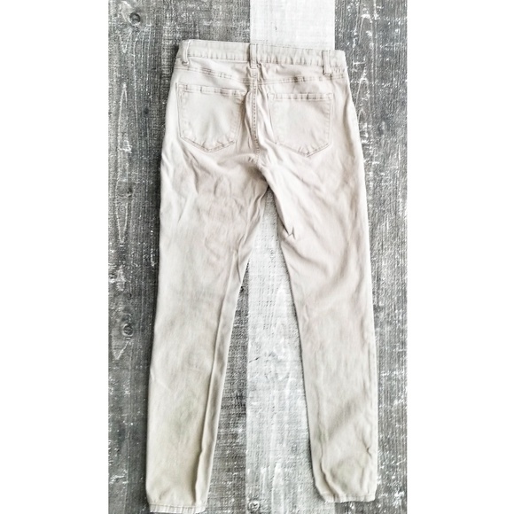 Charlotte Russe | Mid-Rise Stretch Khaki Jegging - Picture 3 of 7